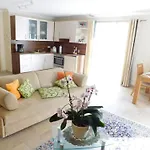 Apartament At The Rose Garden Hinteregg