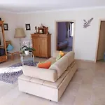 Apartament At The Rose Garden