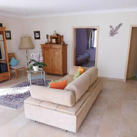Apartment At The Rose Garden