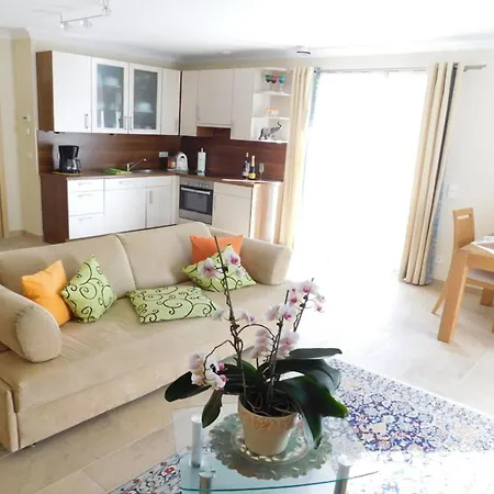 Apartment At The Rose Garden Hinteregg